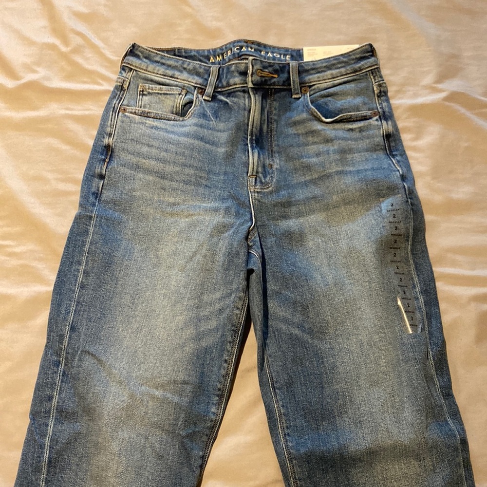 American eagle high rise mom jeans NWT